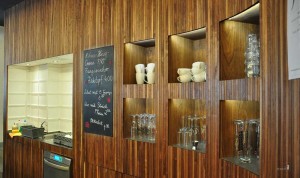 gebogene Regalfaecher